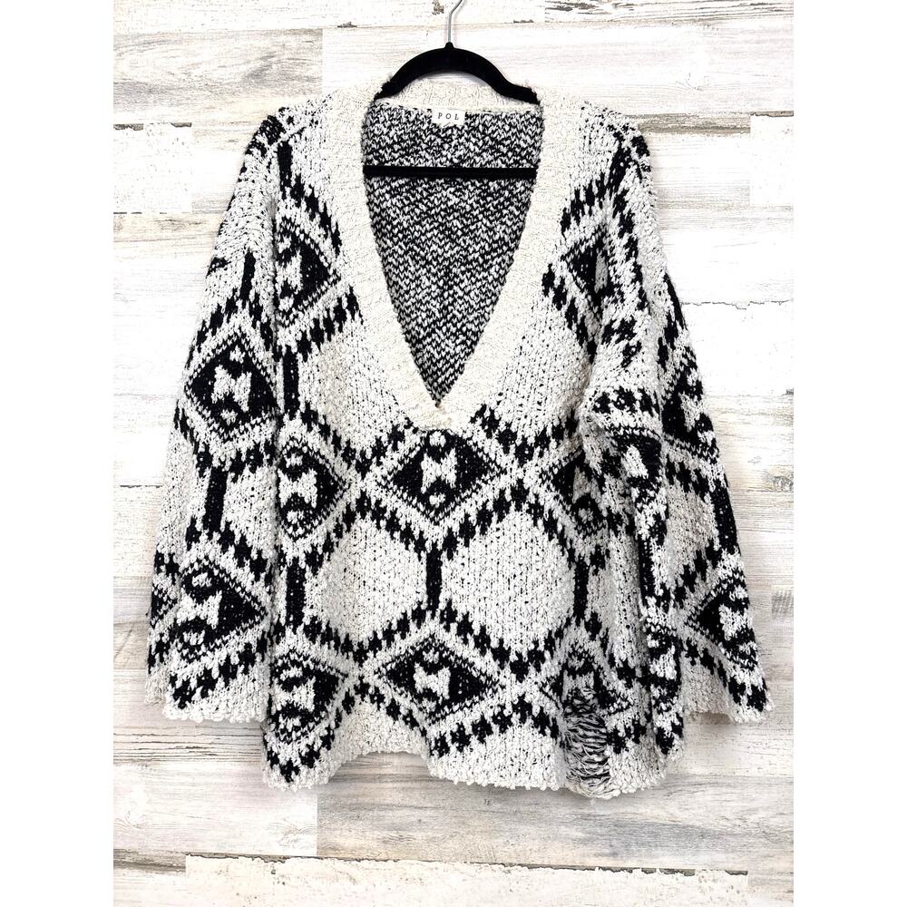 POL Womens L Black White Aztec Oversized V Neck Pullover Knit Sweater